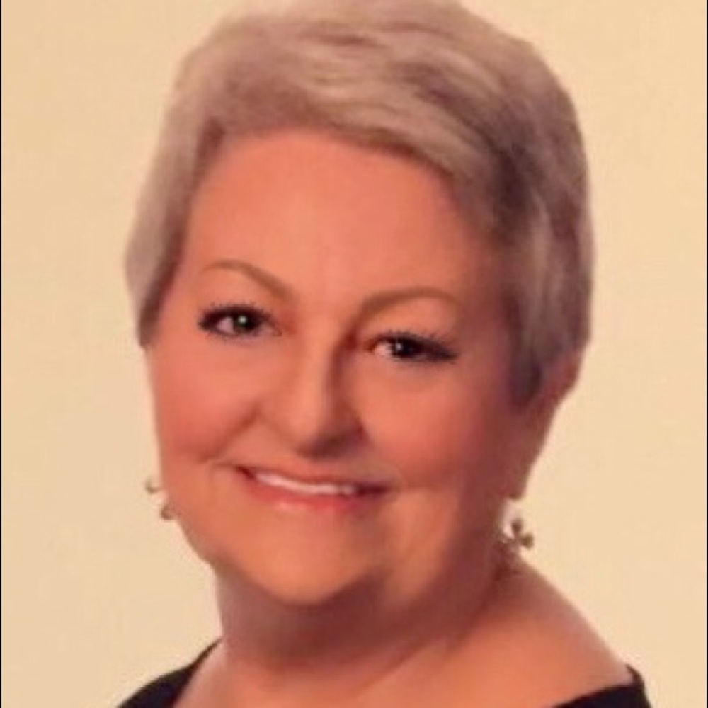 Meet your Posher, Charlotte